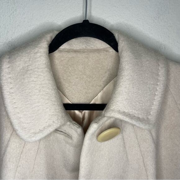 Vintage Cream Women's Coat - Picture 4 of 14